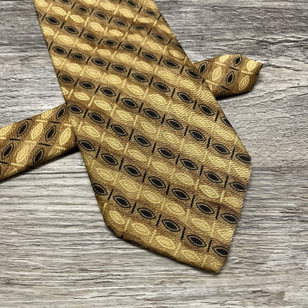 Brooks Brothers Makers Tie Oval DOTS Pattern 100% Pure Silk USA Vintage 57" 3.5"